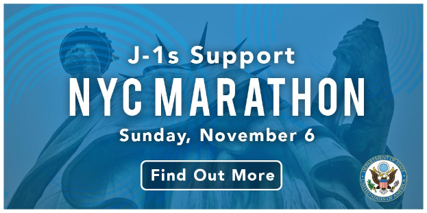 Plakat, das den New York City Marathon am 6. November 2022 ankündigt, mit dem Text "j-1s support" und dem Logo des Events.