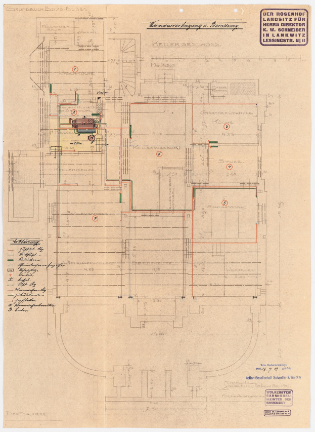Schwarz-weißer Architekturplan des Rosenhof-Krankenhauses in Hamburg, Deutschland, mit detaillierten Grundrissen, beschrifteten Räumen, Fluren und Verdrahtungsplänen auf altem Papier.
