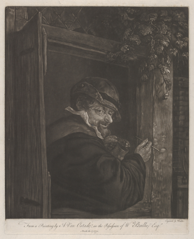 Ein alter Mann mit Hut hält ein Rohr und steht vor einer Tür mit einer Wand dahinter, auf einem Schwarz-Weiß-Bild mit Text unten.