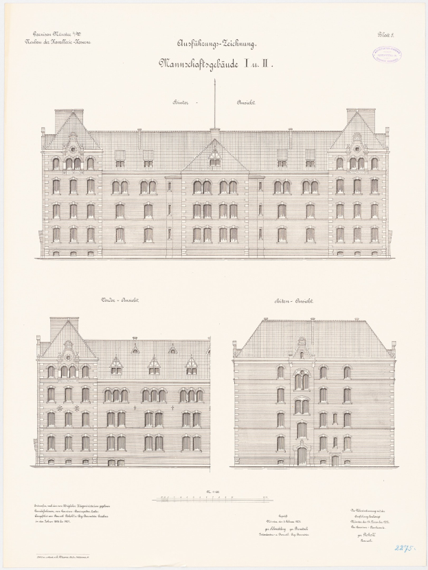 Ein detailliertes Zeichnung des Schlosshauses-Gebäudes in Leipzig, Deutschland, mit zahlreichen Fenstern an seiner Fassade, mit Textnotizen auf dem Papier.