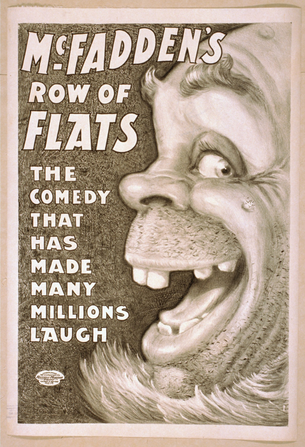 Plakat mit einem lachenden Menschen mit wildem Haar vor einem gelben Hintergrund, das 'McFadden's Row of Flats: The Comedy That Has Made Many Millions Laugh' bewirbt.